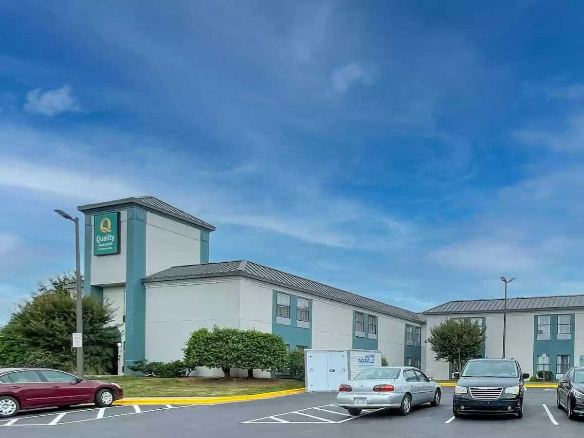 Quality Inn & Suites Clemmons/Bermuda Run/Winston Salem I-40