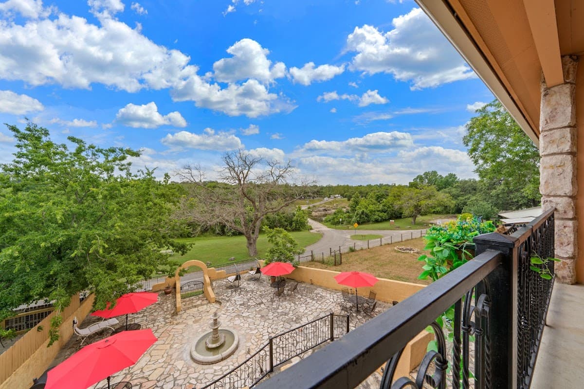 Blanco Riverside Getaway Villas