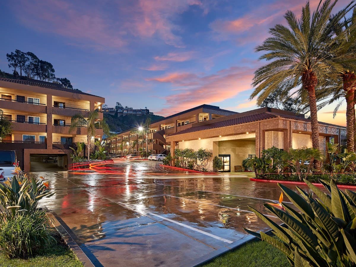 Mission View Inn & Suites - Mission Valley/San Diego Zoo