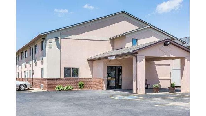 Super 8 by Wyndham Osceola IA