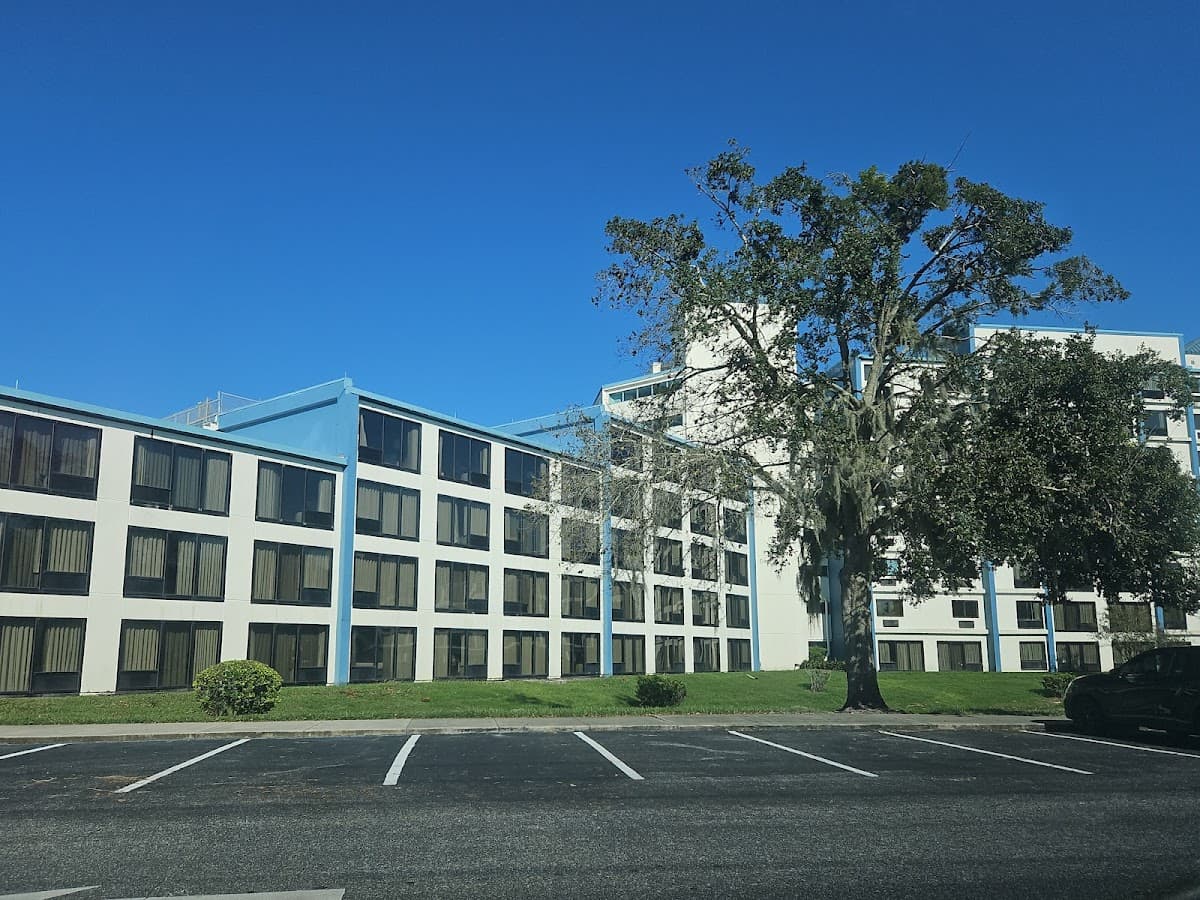 Key Building (2000)