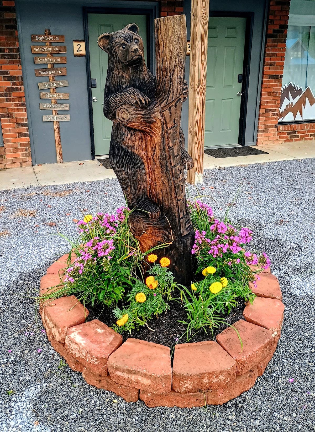 Wild Mountain Lodge