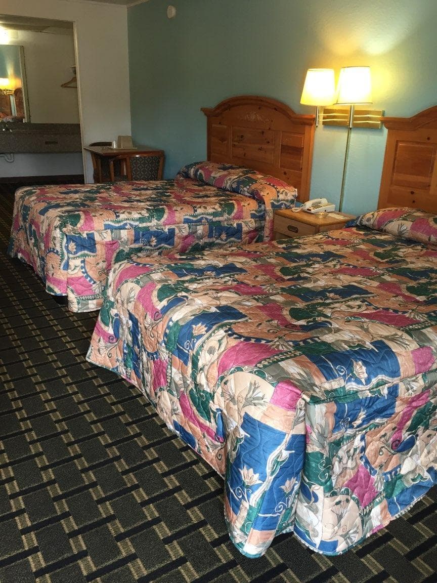 Budget Inn