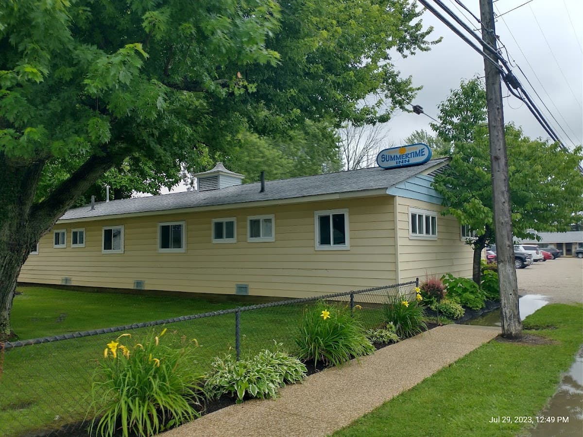 "Summertime Inn" formerly Pera's Motel