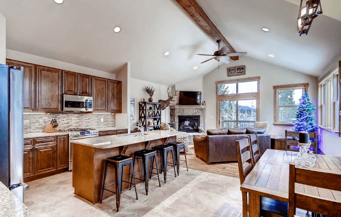 Maggie Point 75 by Pinnacle Lodging