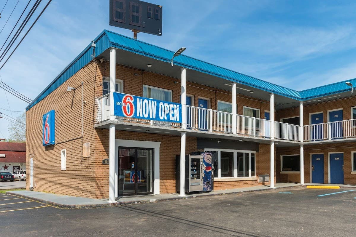 Motel 6 Huntington, WV