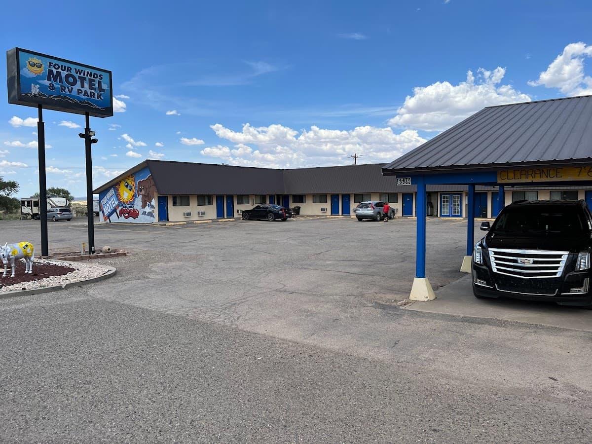 Four Winds Motel & RV Park