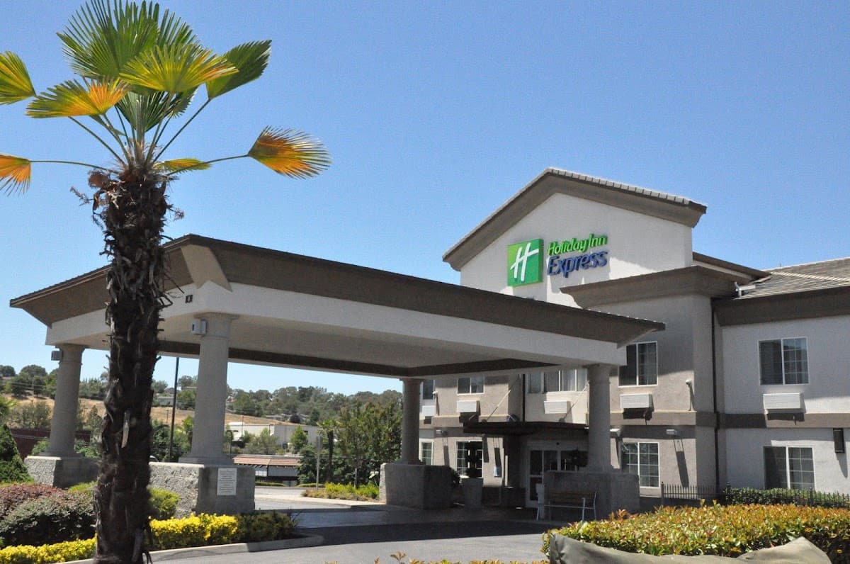 Holiday Inn Express & Suites Jackson by IHG
