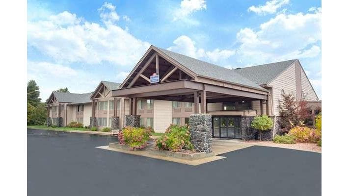 AmericInn Lodge & Suites Black River Falls