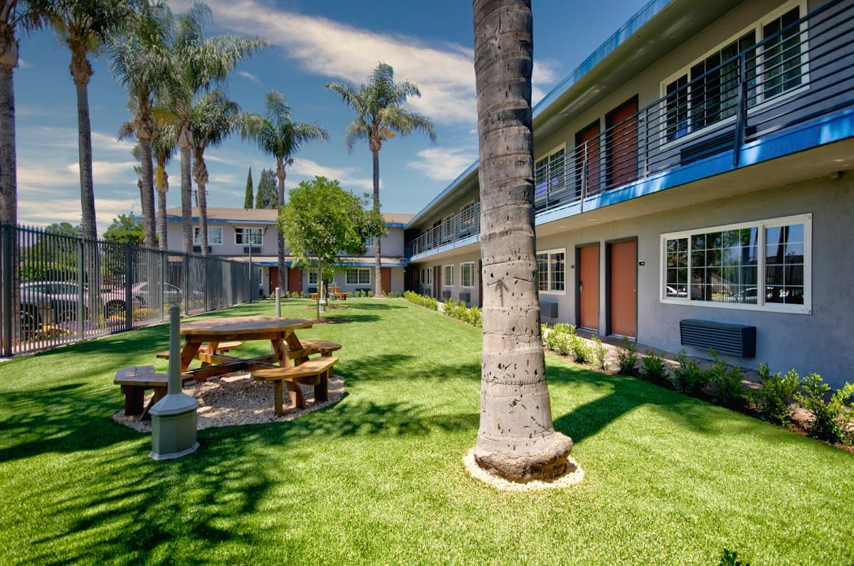 Hyland Inn Van Nuys