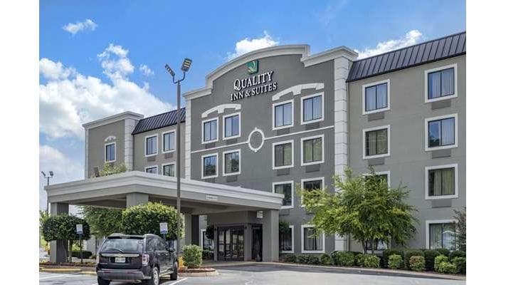Quality Inn & Suites Chattanooga West near Lookout Mountain