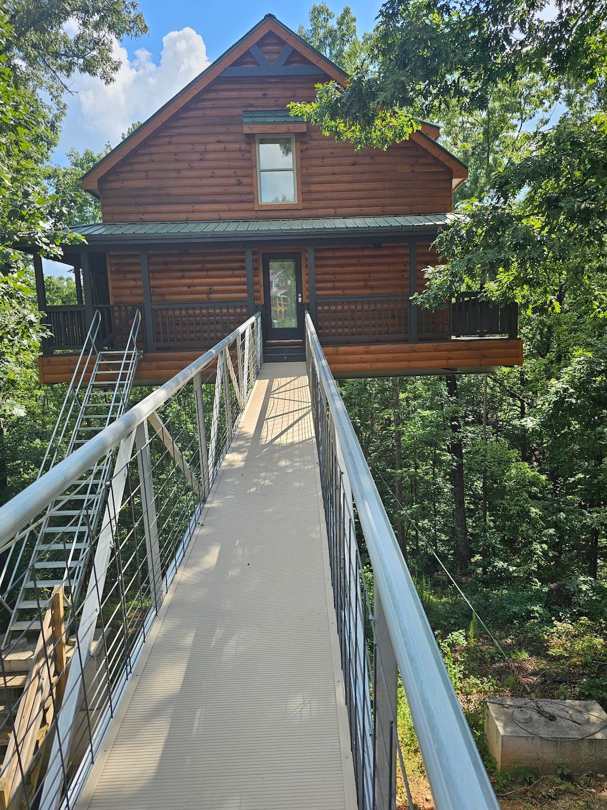 Top of the Line Treehouse