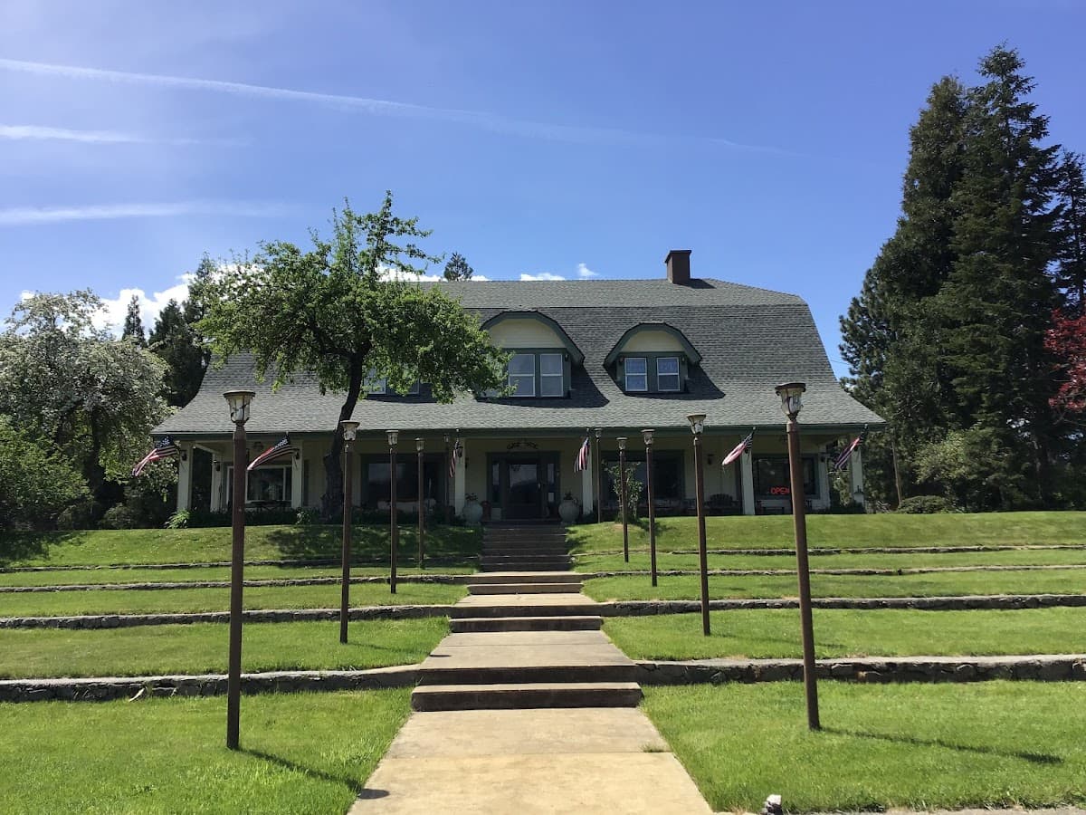 Mount Shasta Ranch Bed and Breakfast