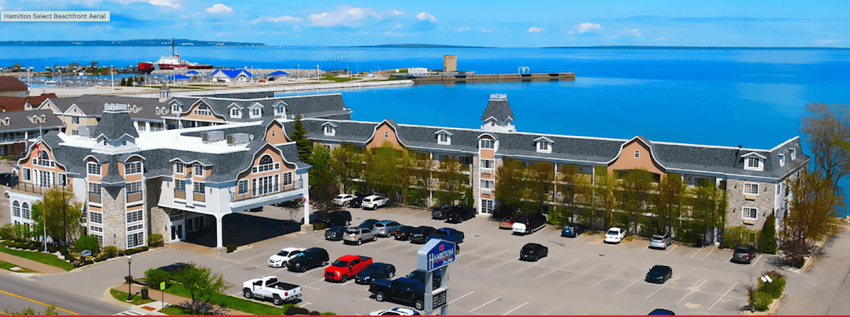 Hamilton Inn Select Beachfront Mackinaw City