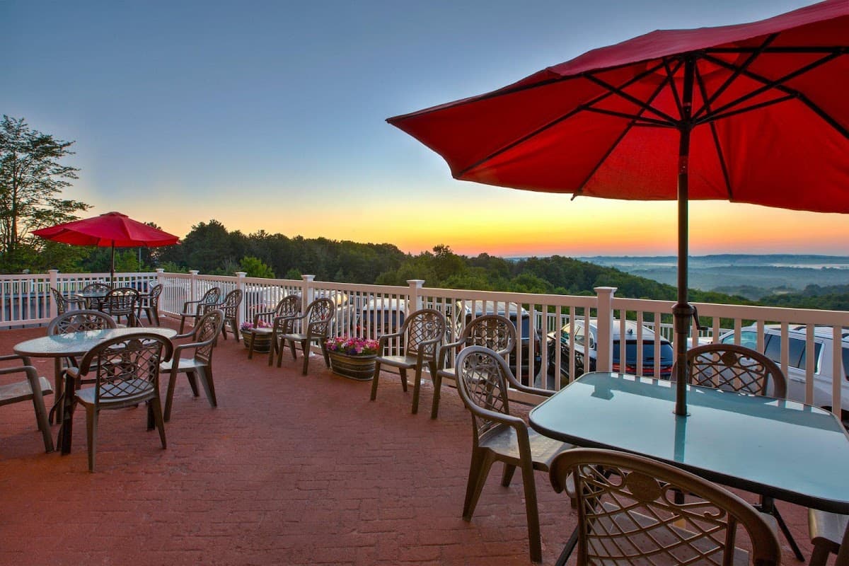 Holiday Inn Express & Suites Petoskey by IHG