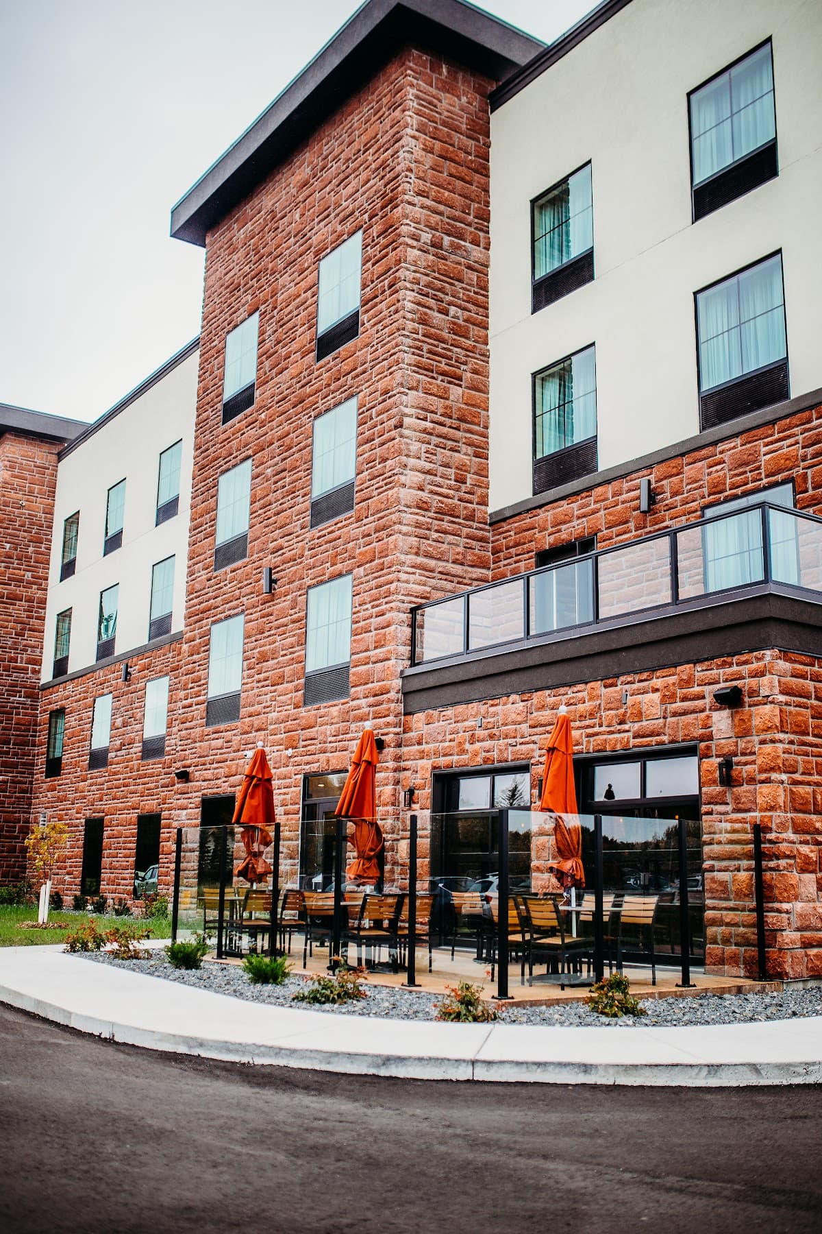 Cobblestone Hotel & Suites - International Falls