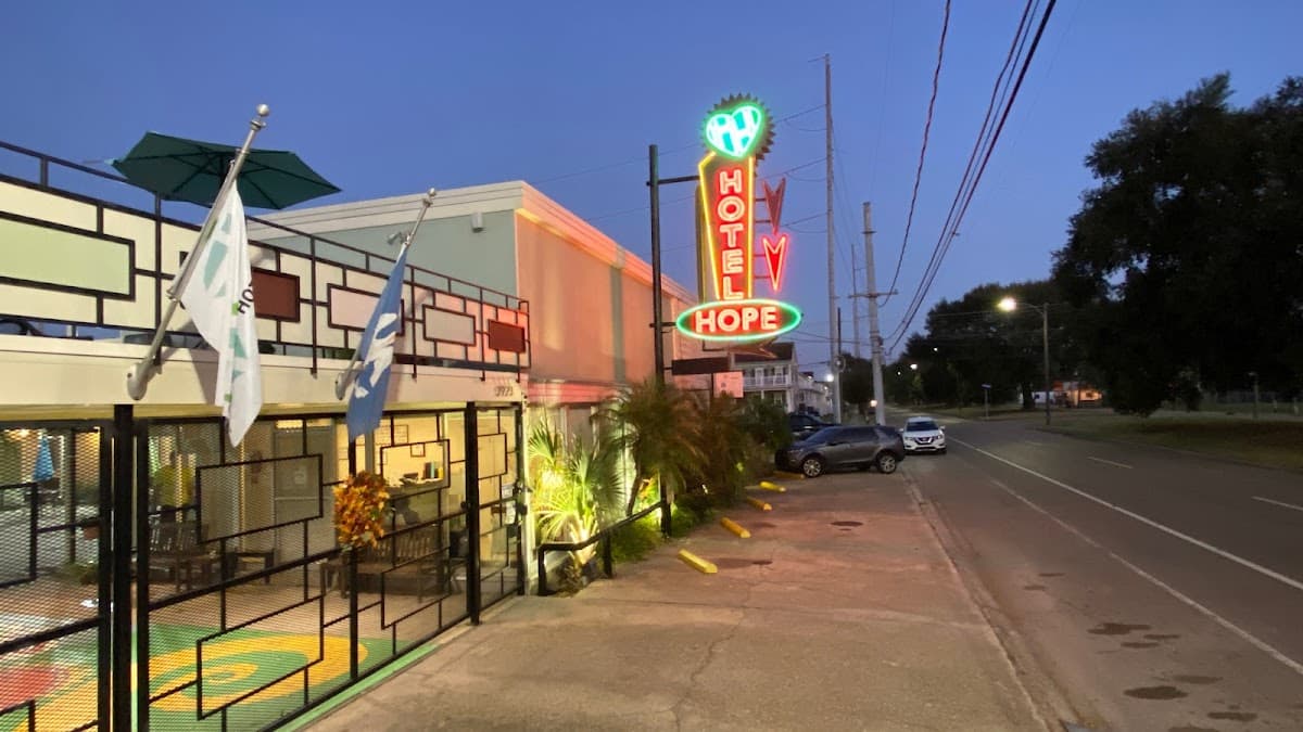 Hotel Hope