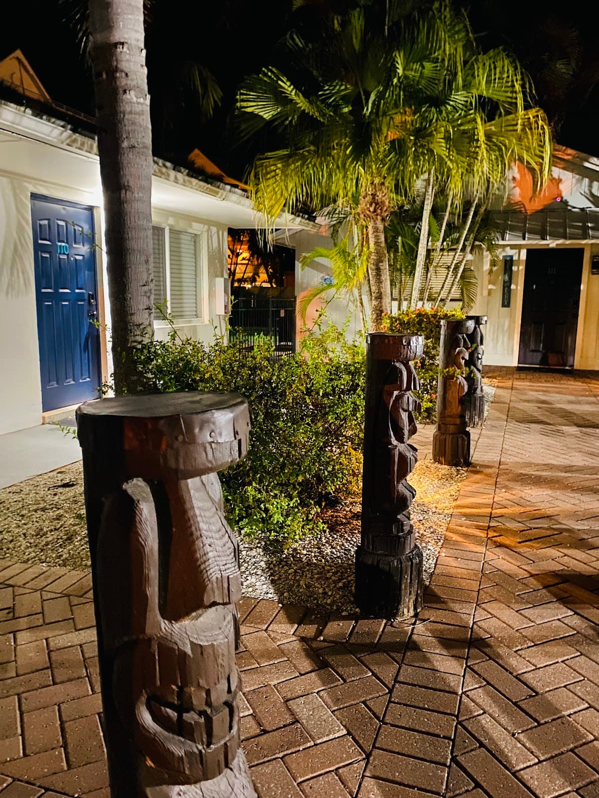 Bonita Beach Inn & Suites