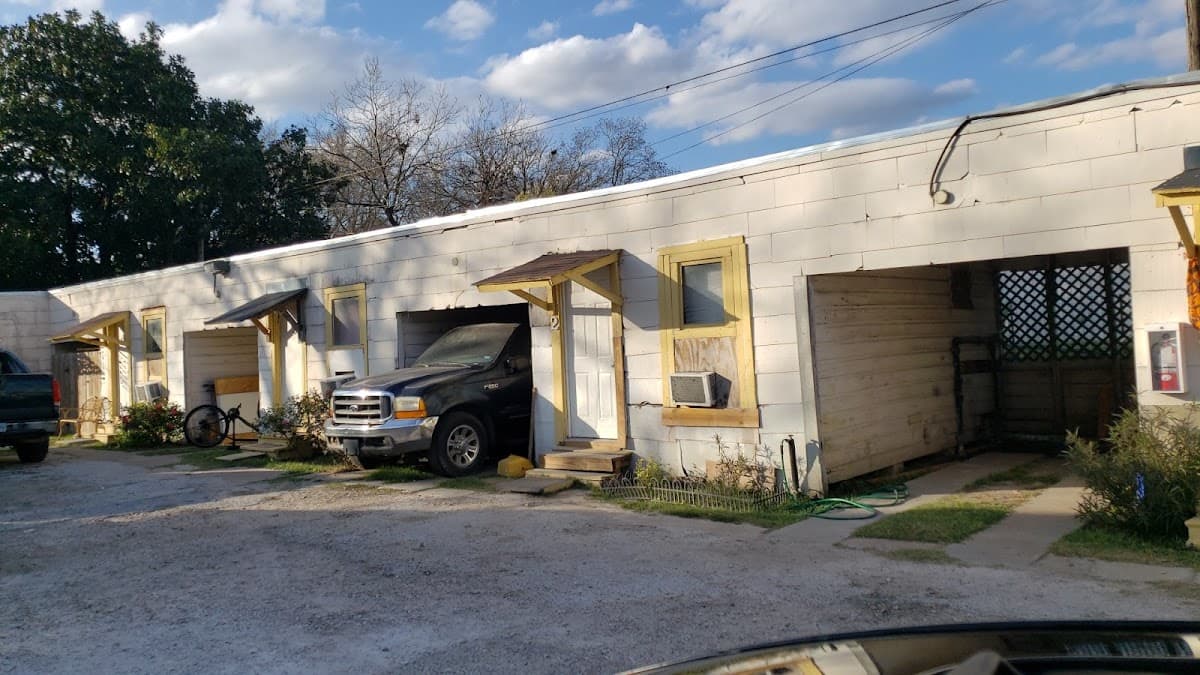 Azalea Motel