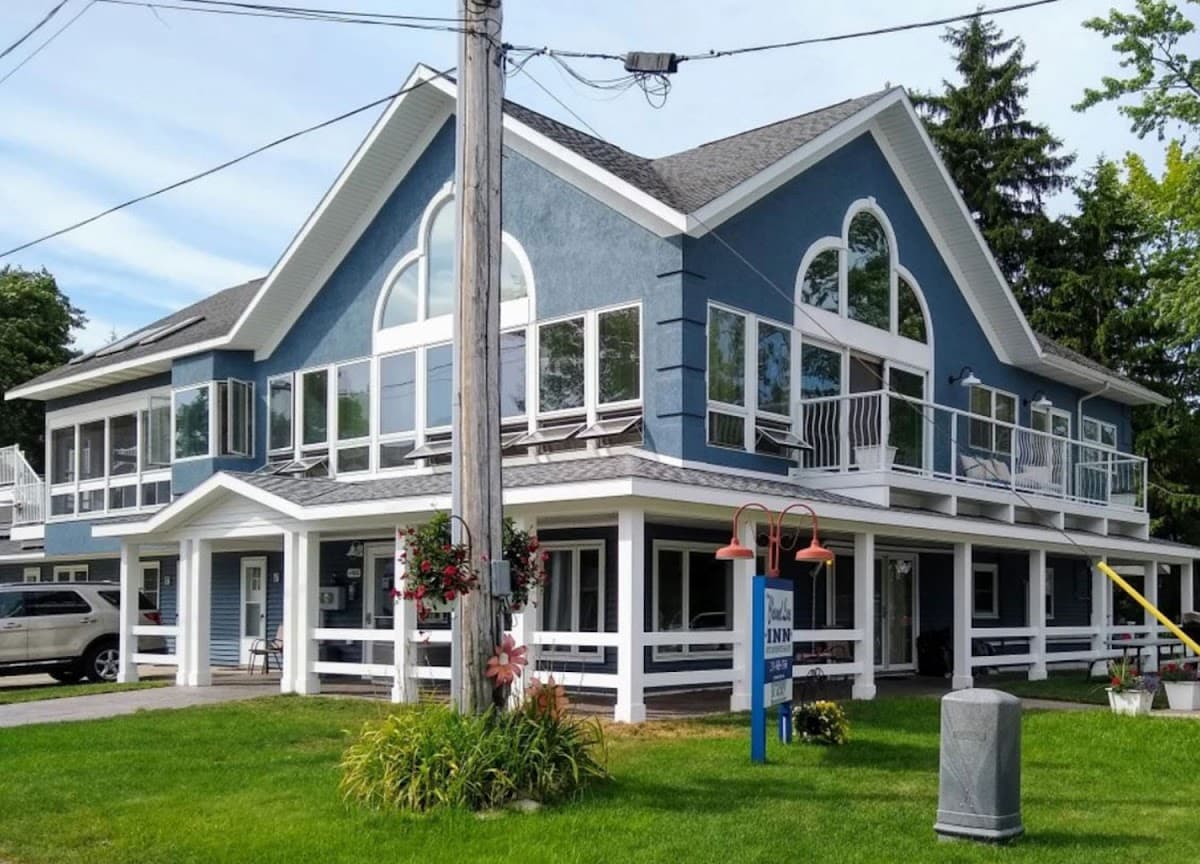 Channel Lane Inn