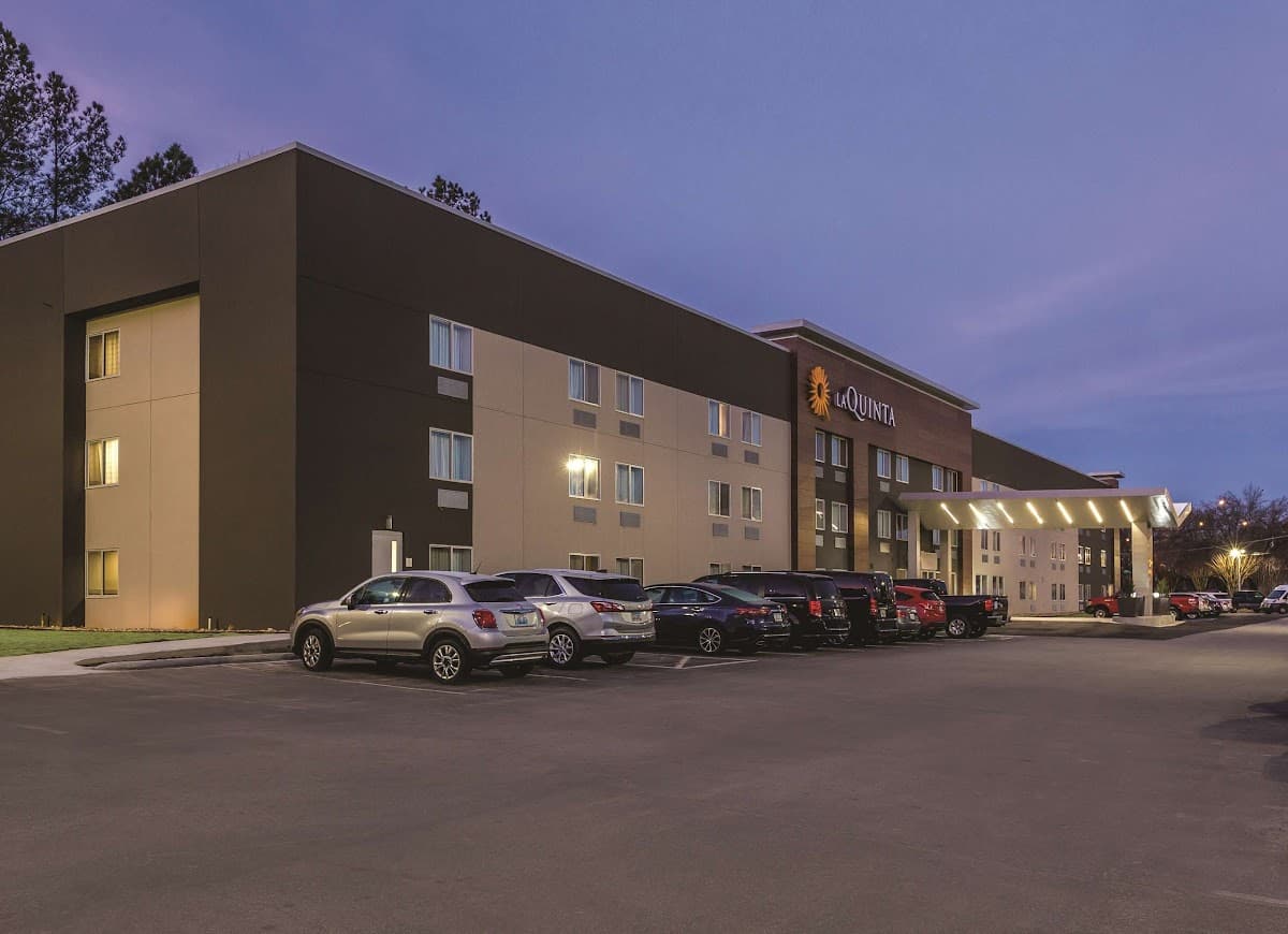 La Quinta Inn & Suites by Wyndham Atlanta Midtown - Buckhead