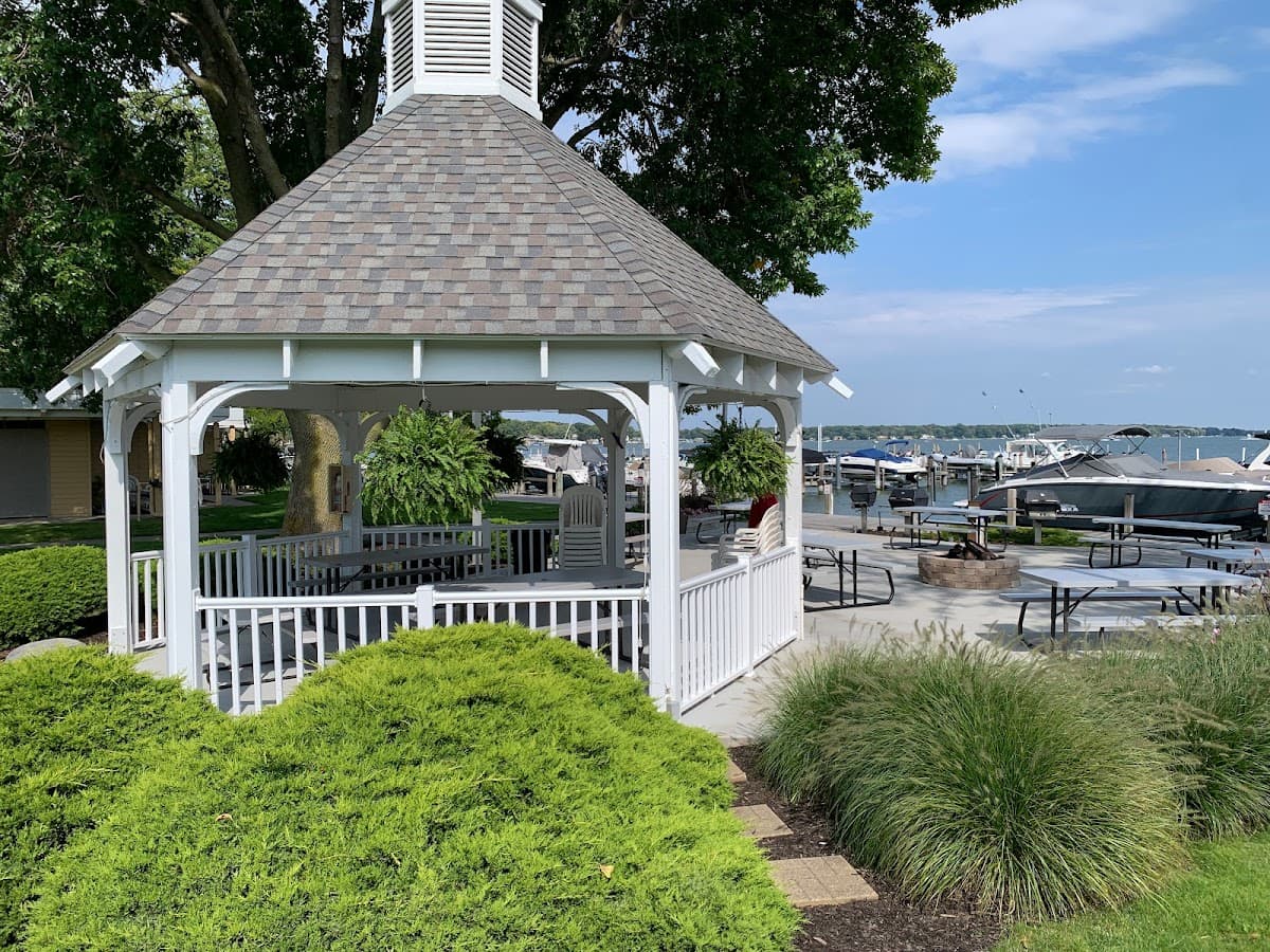 Lake Ranch Resort Waterfront Hotel