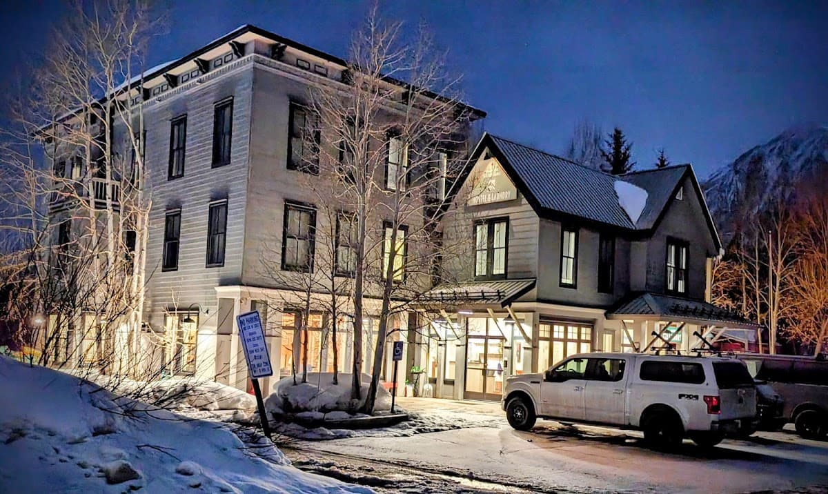 Crested Butte Hostel and Laundry