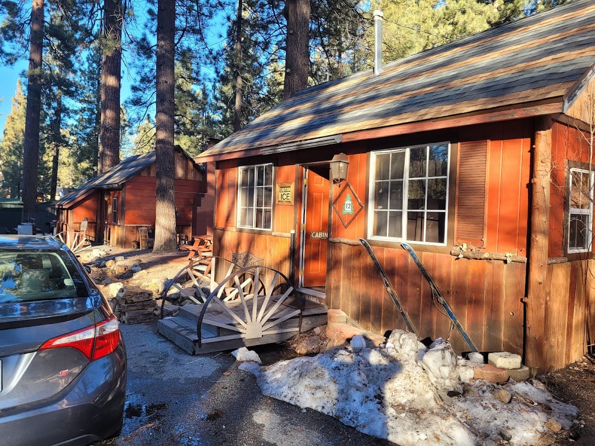 Three Pines Lodge & Resort Rentals