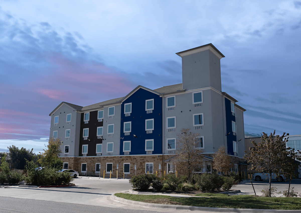 Texas Bungalows Hotel & Hotel Que at i35 Austin Pflugerville