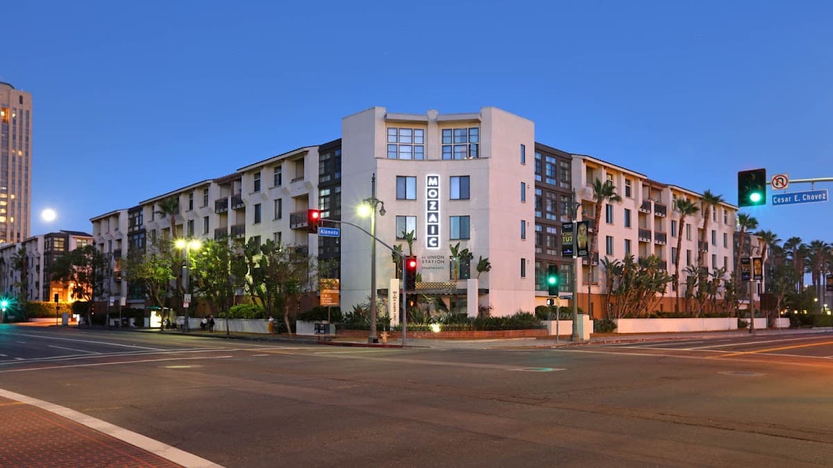 Mozaic at Union Station Apartments