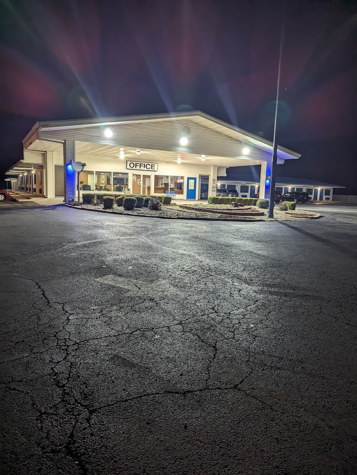 Sallisaw Inn