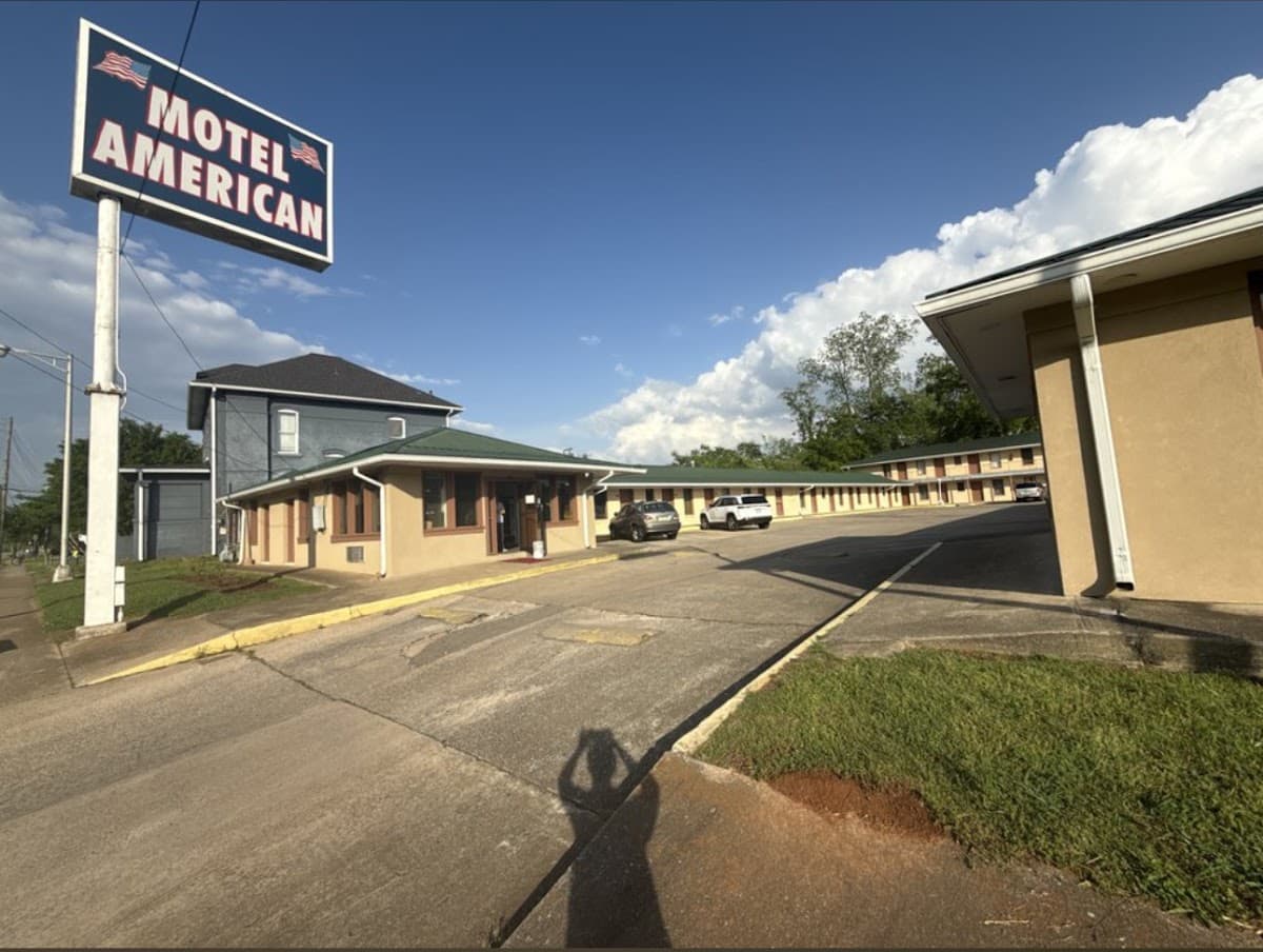 Motel American
