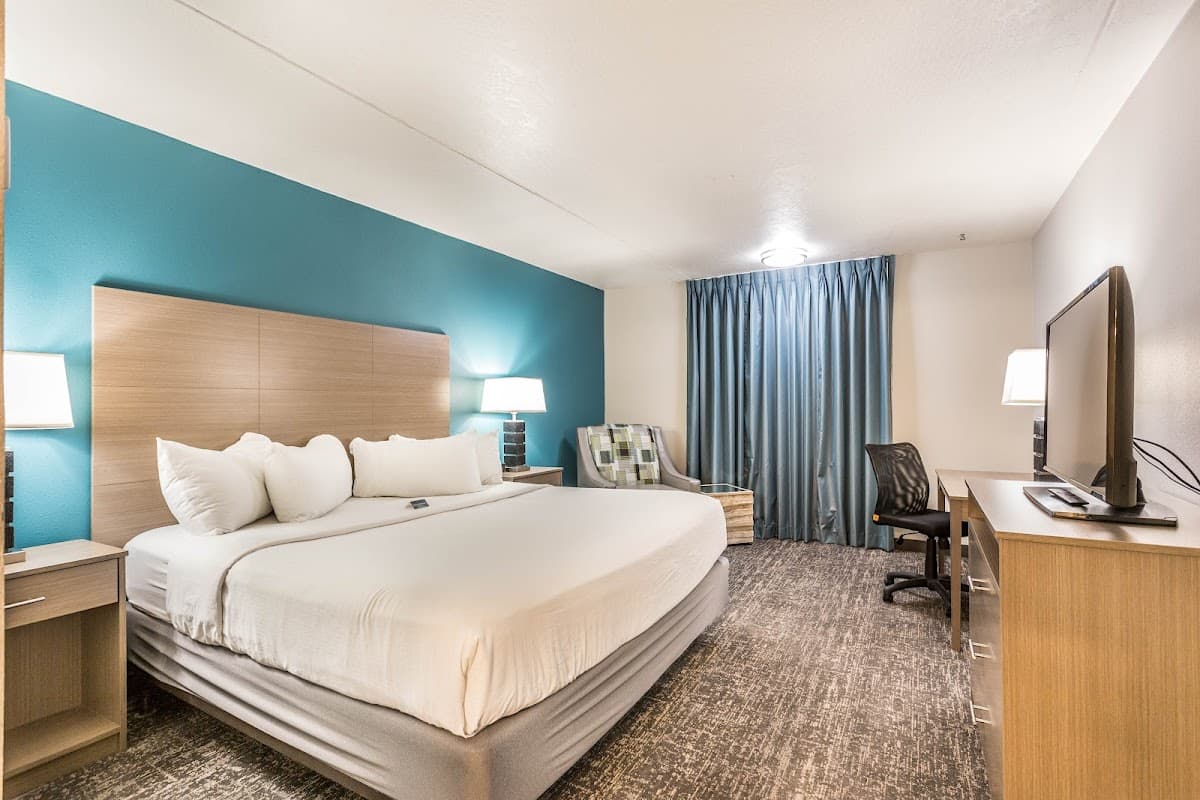 EverSpring Inn & Suites