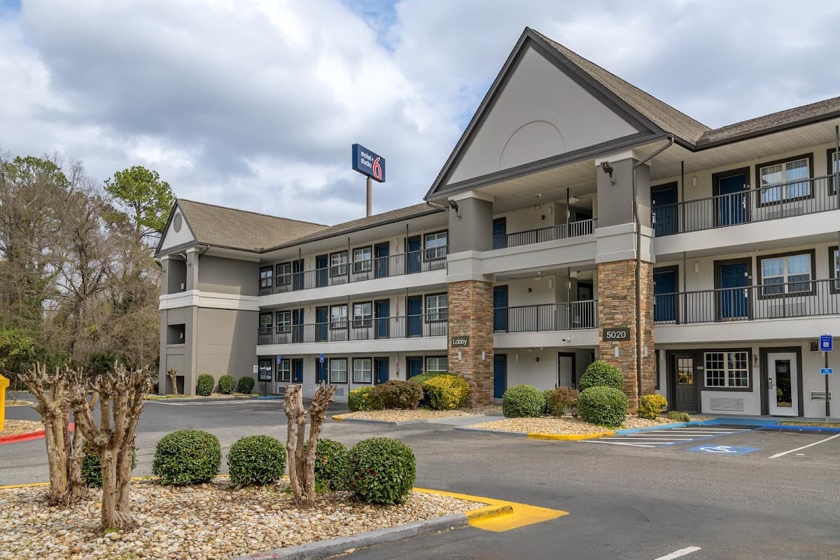 Motel 6 Columbus, GA – Columbus Airport