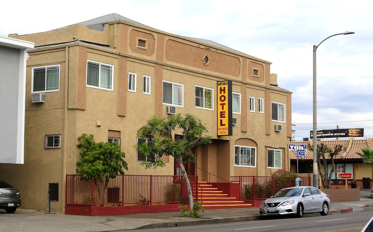 Antonio Hotel