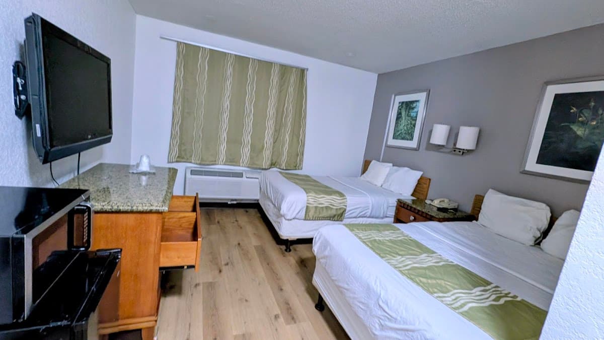Bison Inn & Suites
