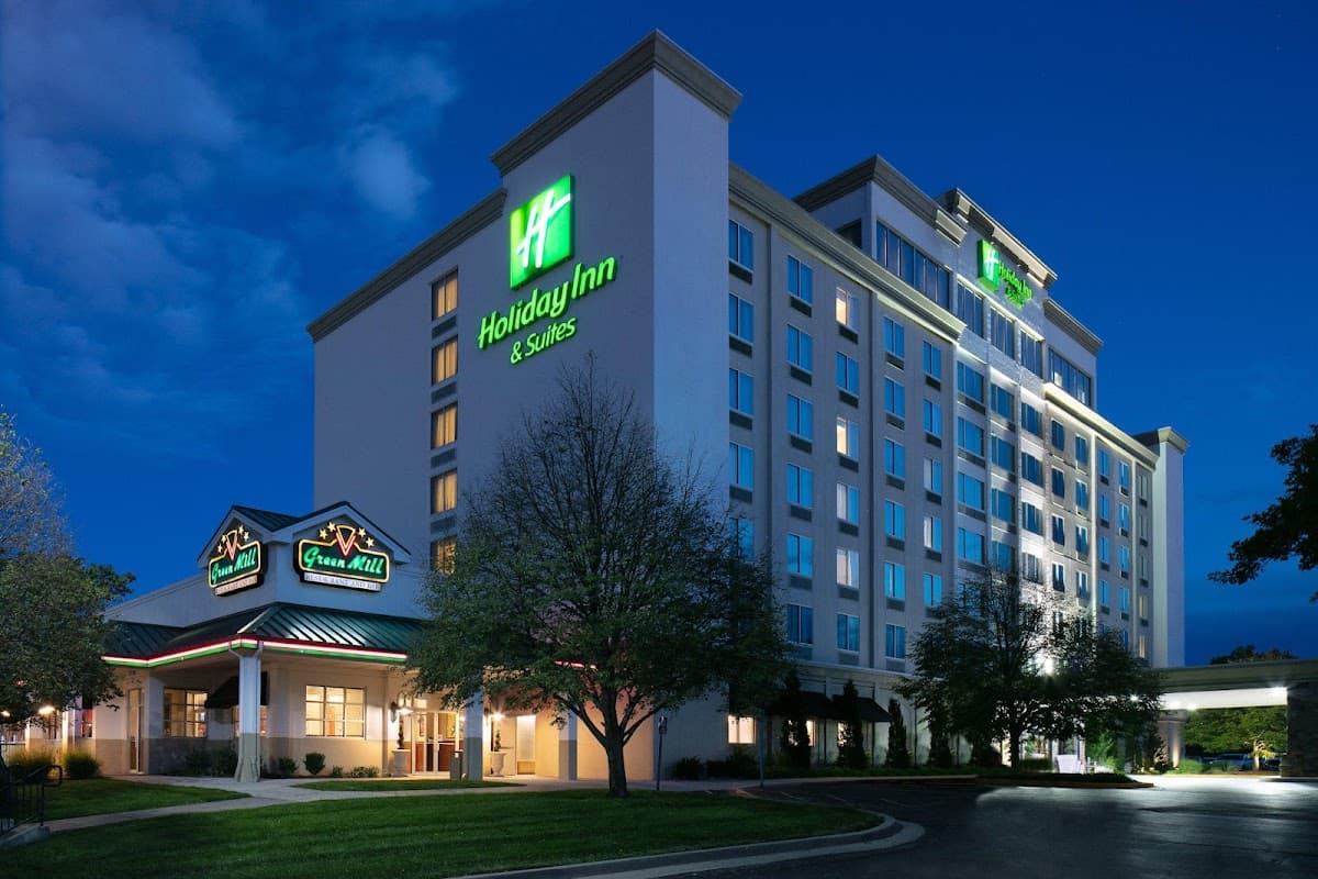 Holiday Inn & Suites Overland Park-West by IHG
