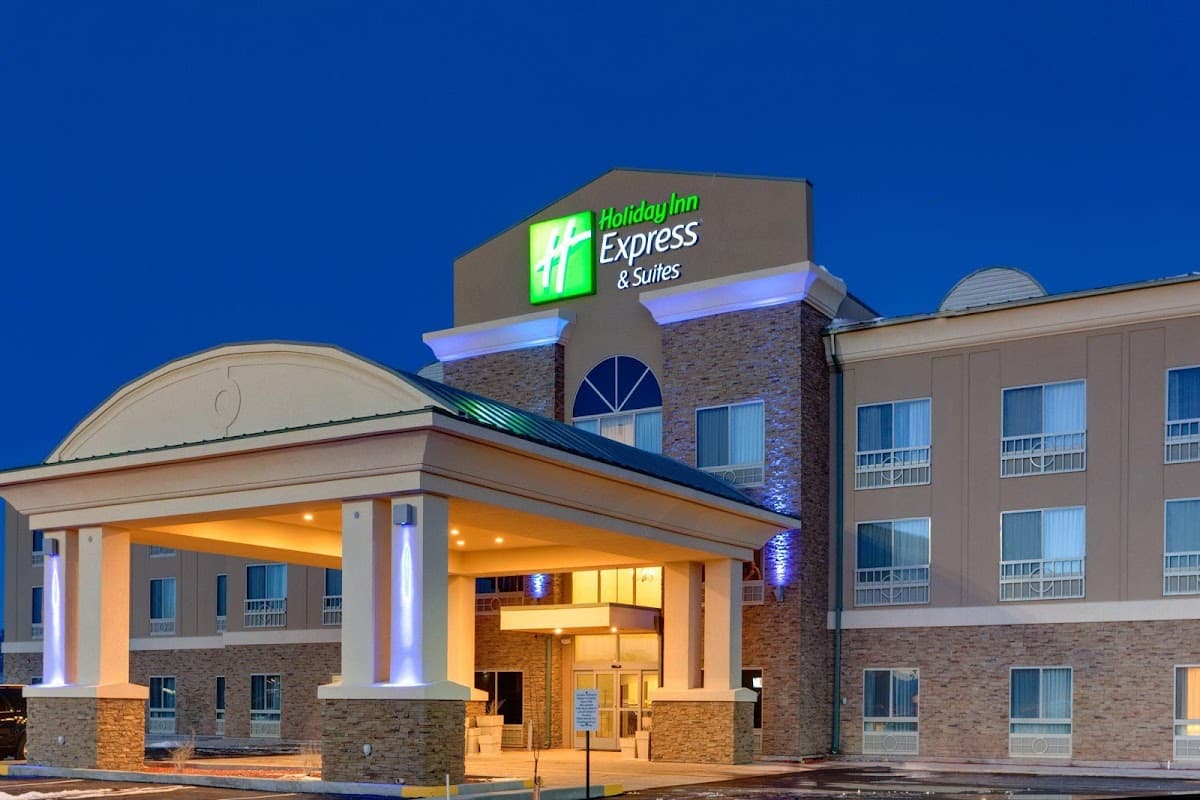 Holiday Inn Express & Suites Grants - Milan by IHG