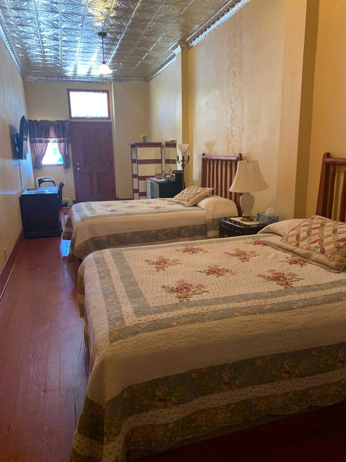 The Historic Hotel Greybull & The Speakeasy