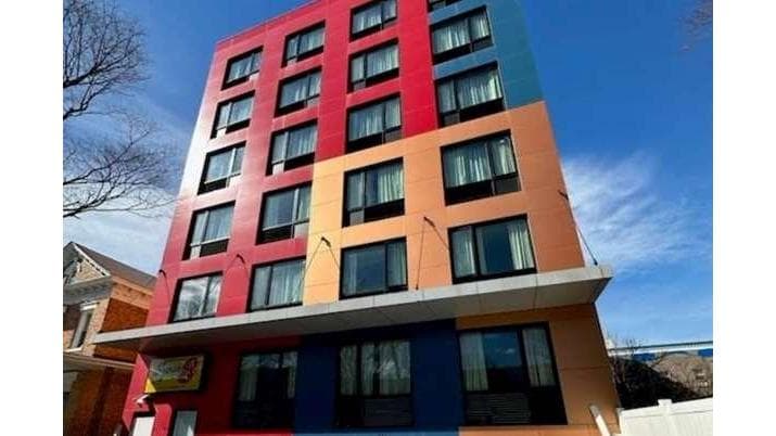 Super 8 by Wyndham Brooklyn Pennsylvania Ave