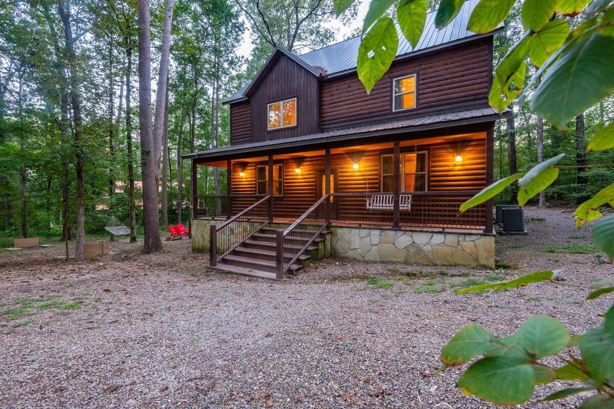 Made In The Shade Cabin