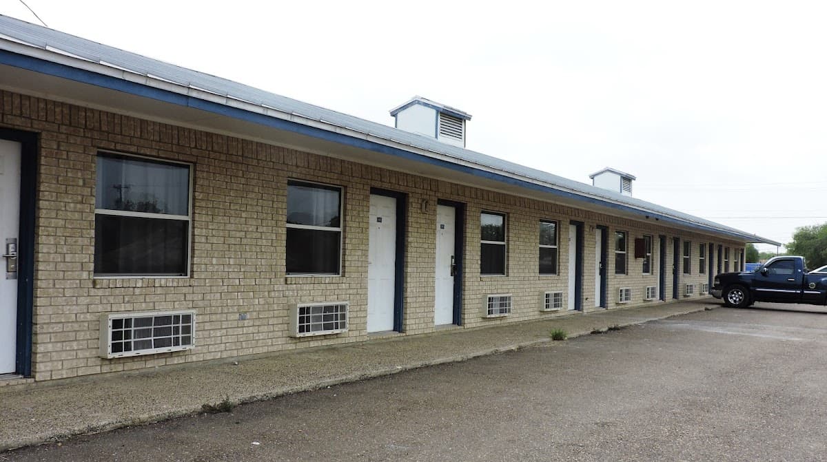 Riata Inn