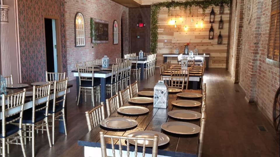 Your Boutique Hotel (Formerly WOW on Broadway)
