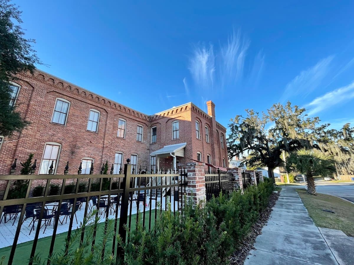 Amelia Schoolhouse Inn