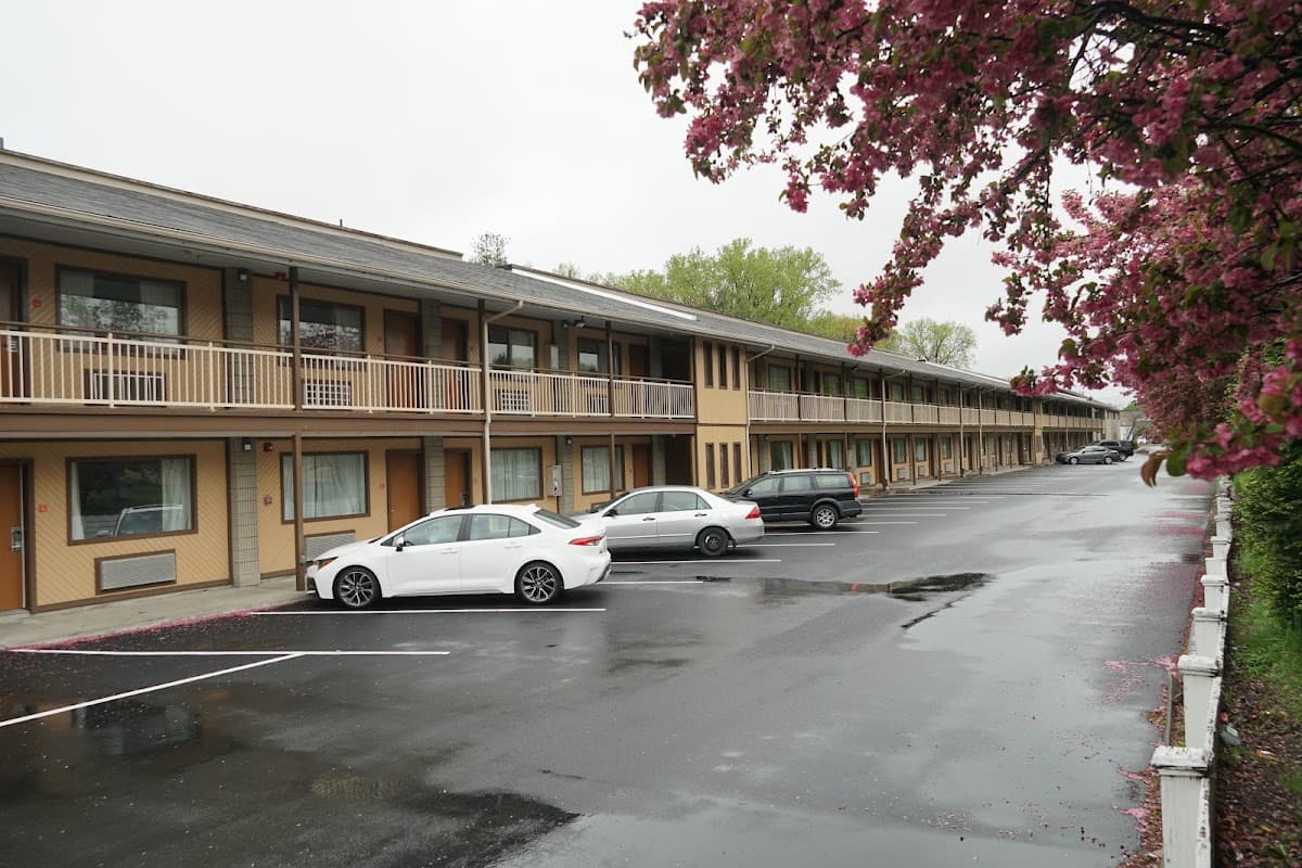 Econo Lodge Inn & Suites Colonie Center Mall