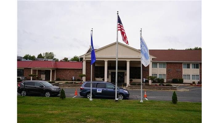 Rodeway Inn & Suites East Windsor