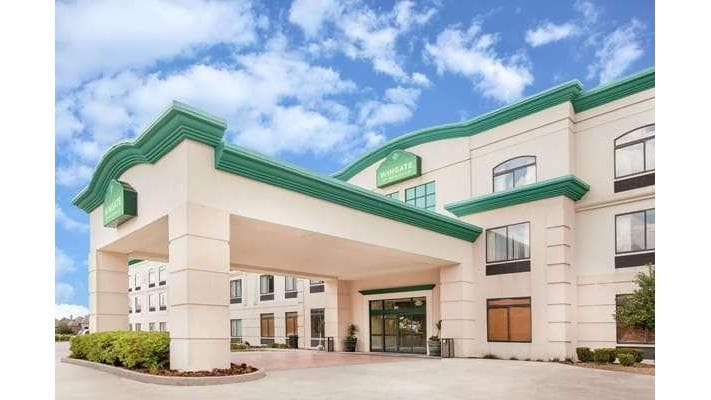 Wingate by Wyndham Lafayette Airport