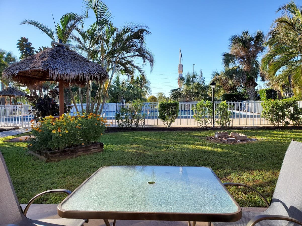 Warm Mineral Springs Motel