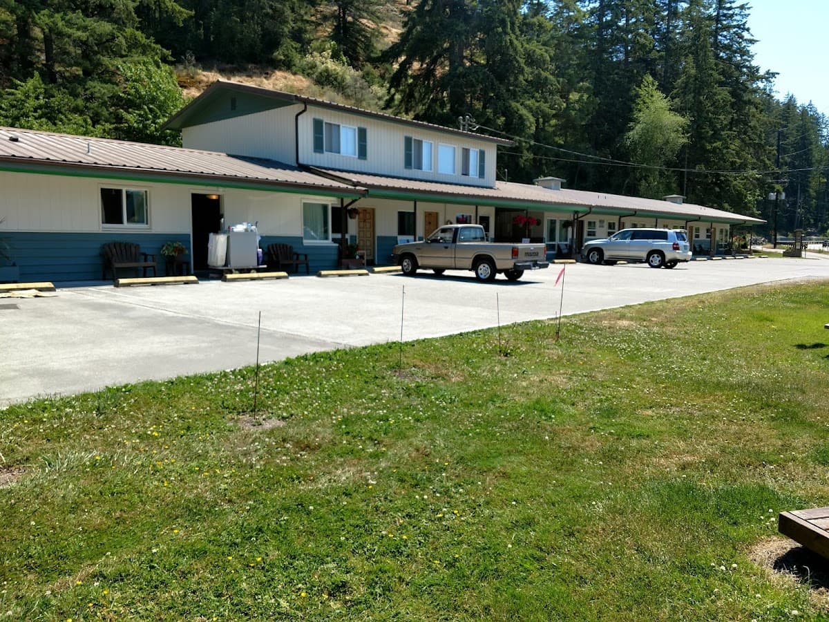 Lake Campbell Lodging