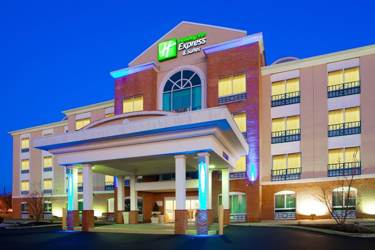 Holiday Inn Express & Suites Woodbridge by IHG